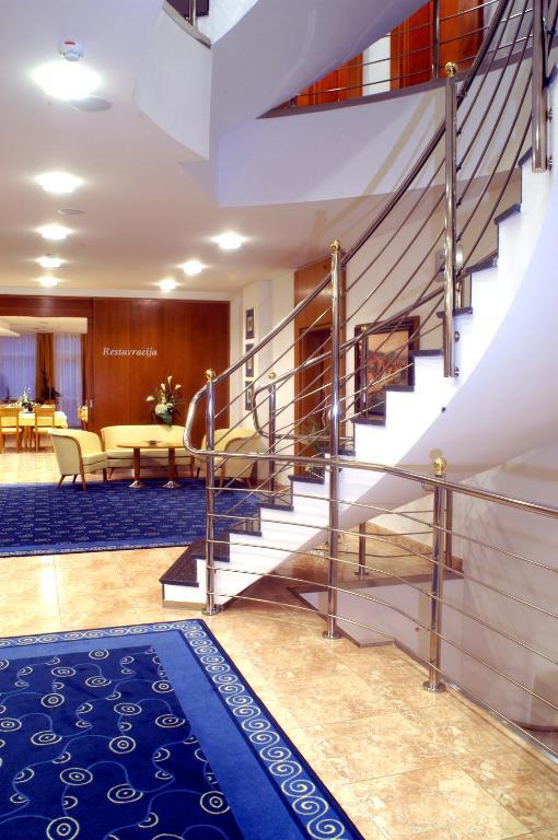 Maribor Inn Hotel Εξωτερικό φωτογραφία